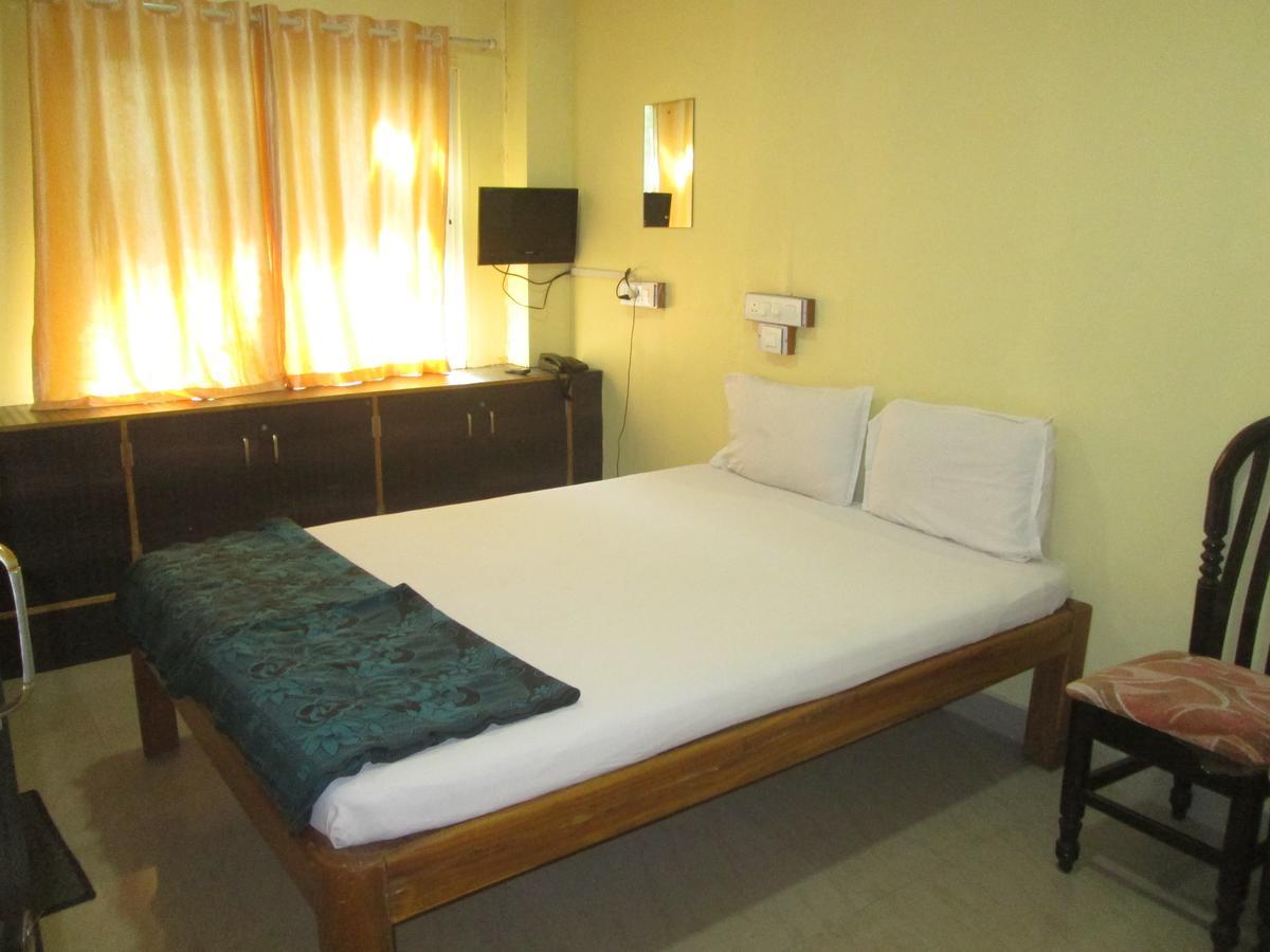 Dhenu Atithya Hotel Māvalli Exterior foto