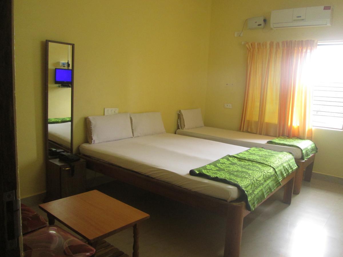 Dhenu Atithya Hotel Māvalli Exterior foto
