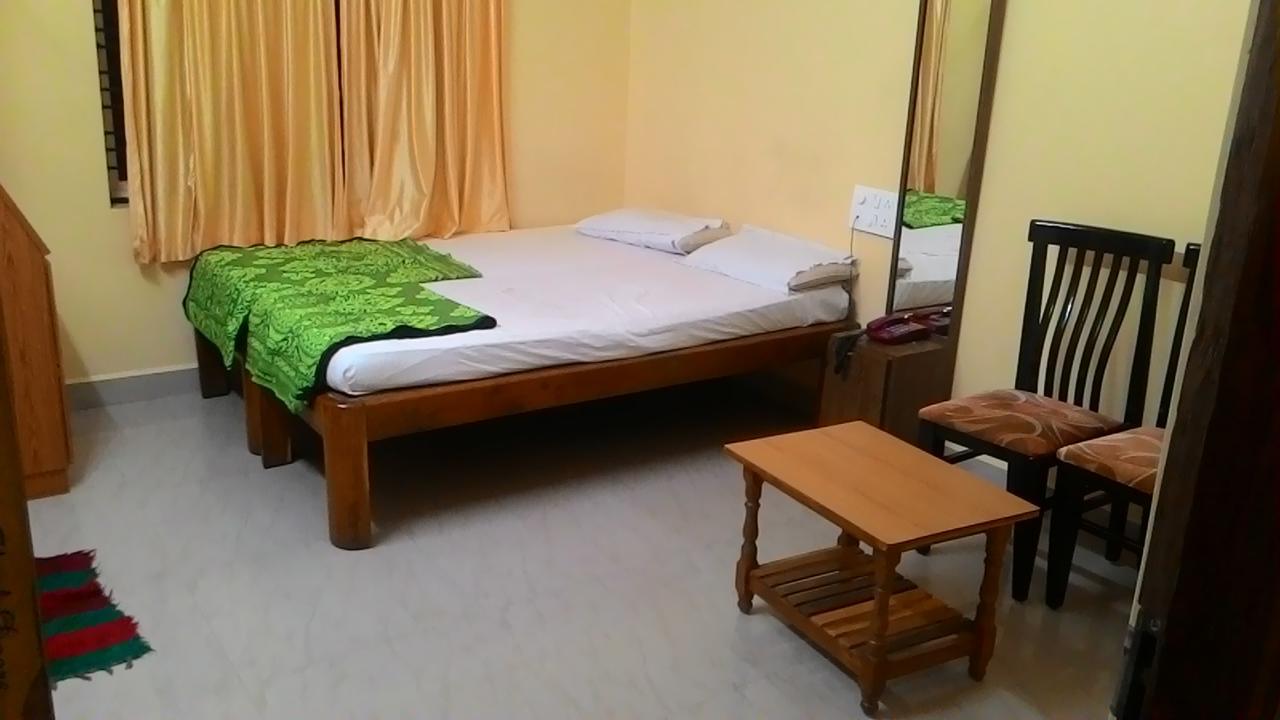 Dhenu Atithya Hotel Māvalli Exterior foto